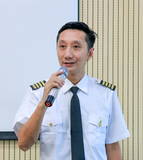 麦志鸿-能飞无人机学院教练